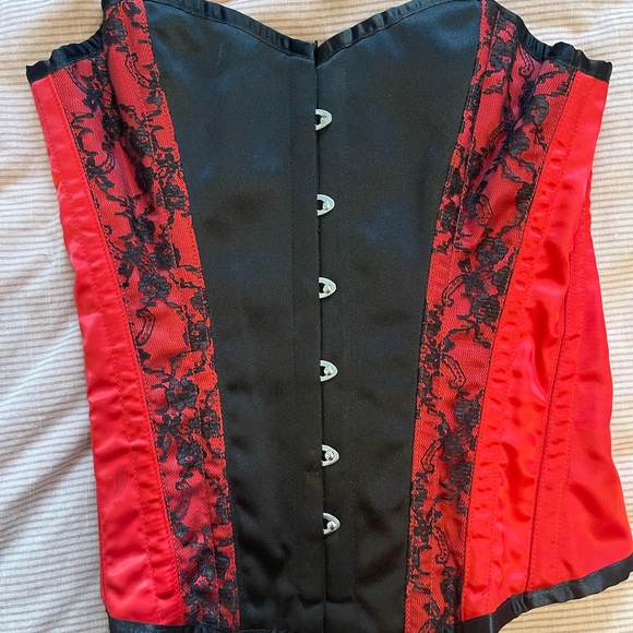 Real Boned Lace Up Corset - Picture 1 of 3